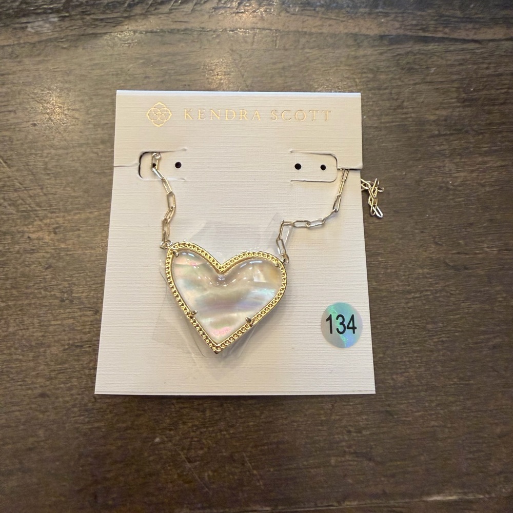 Kendra Scott Iridescent Mother-of-Pearl Heart Necklace - Gold